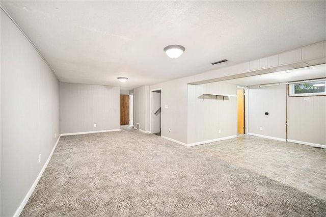 6000 E 152nd Street, Grandview, MO 64030