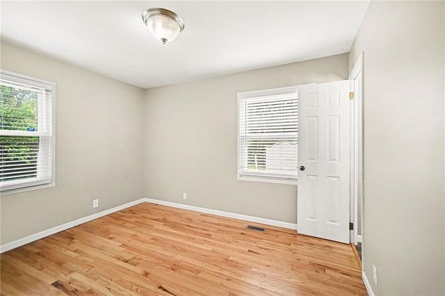 6000 E 152nd Street, Grandview, MO 64030