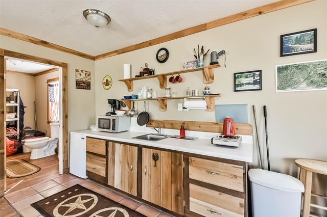 35 Old Sign Rd Fm 2989, Midway, TX 75852