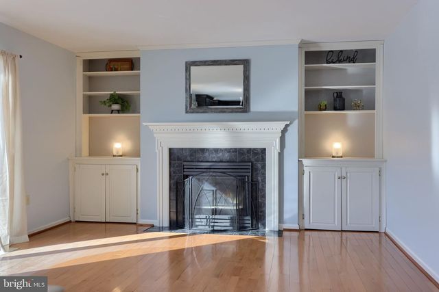 2124 SOUTHPOINT DR, Hummelstown, PA 17036