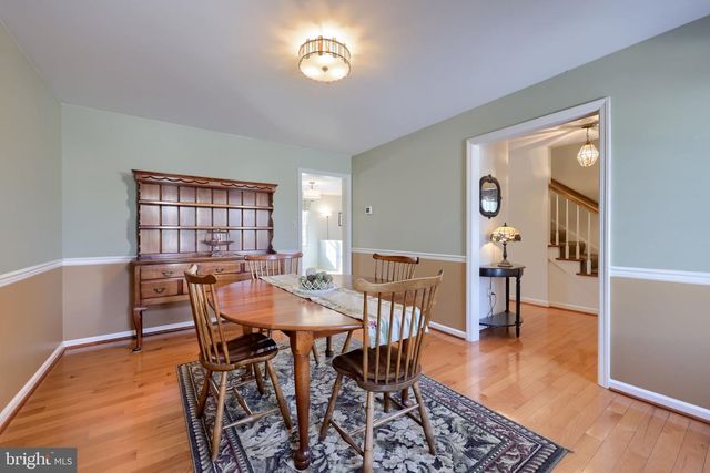 2124 SOUTHPOINT DR, Hummelstown, PA 17036