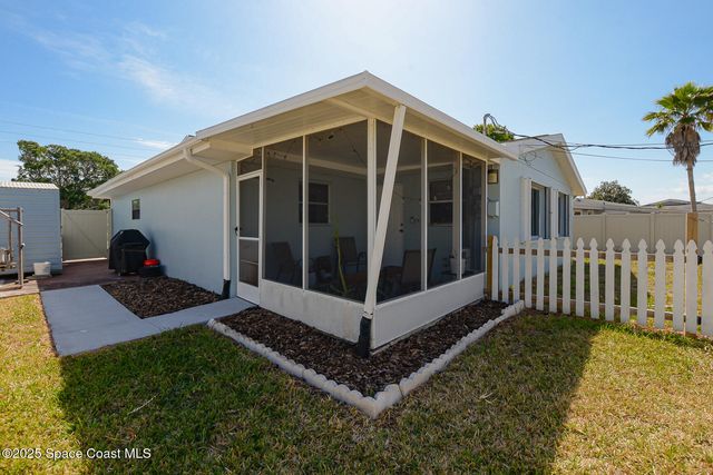 858 Bianca Drive NE, Palm Bay, FL 32905