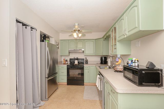 858 Bianca Drive NE, Palm Bay, FL 32905
