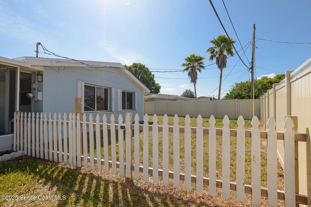 858 Bianca Drive NE, Palm Bay, FL 32905