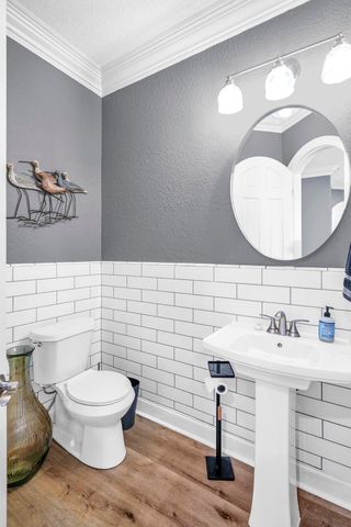 602 Harbor Boulevard 301, Destin, FL 32541