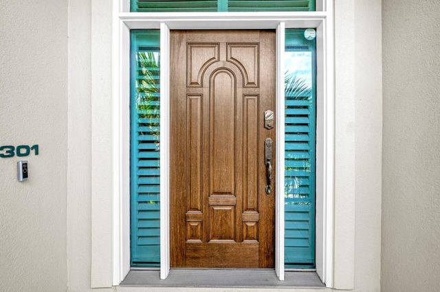 602 Harbor Boulevard 301, Destin, FL 32541