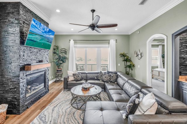 602 Harbor Boulevard 301, Destin, FL 32541