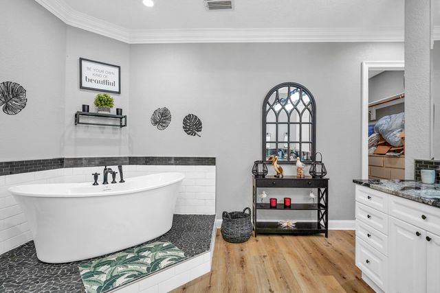 602 Harbor Boulevard 301, Destin, FL 32541