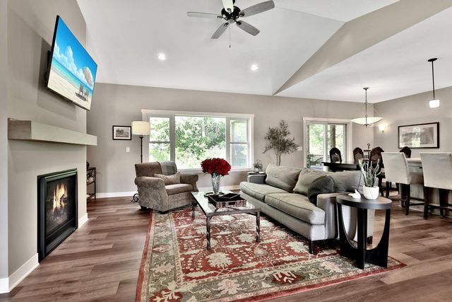 4144 Shady Oak Road S, Minnetonka, MN 55343