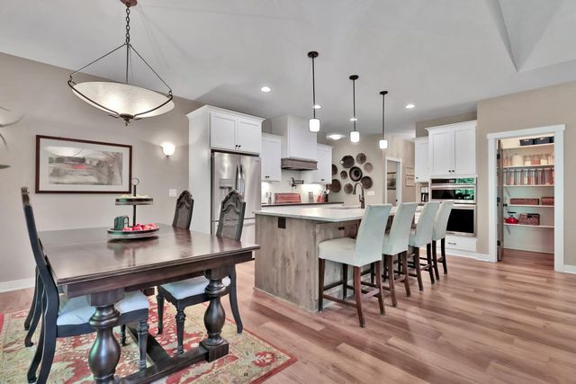 4144 Shady Oak Road S, Minnetonka, MN 55343