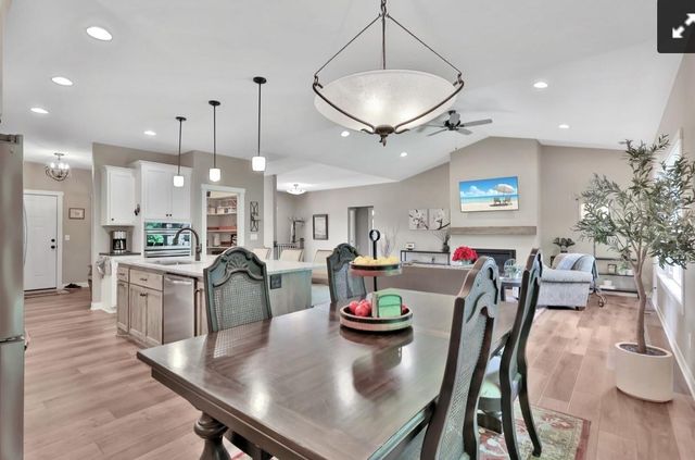 4144 Shady Oak Road S, Minnetonka, MN 55343