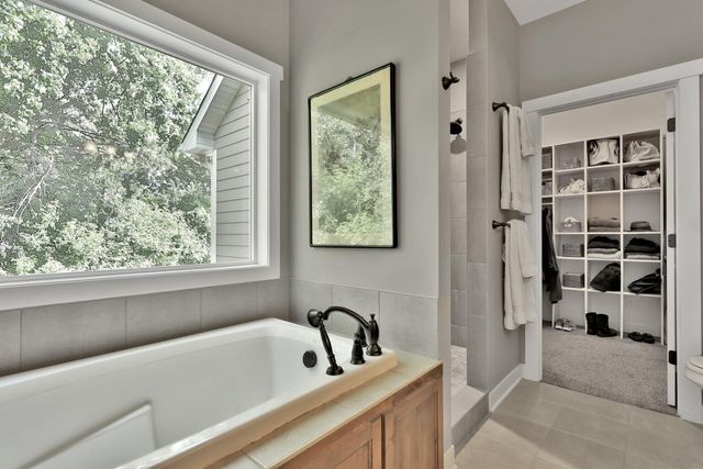 4144 Shady Oak Road S, Minnetonka, MN 55343