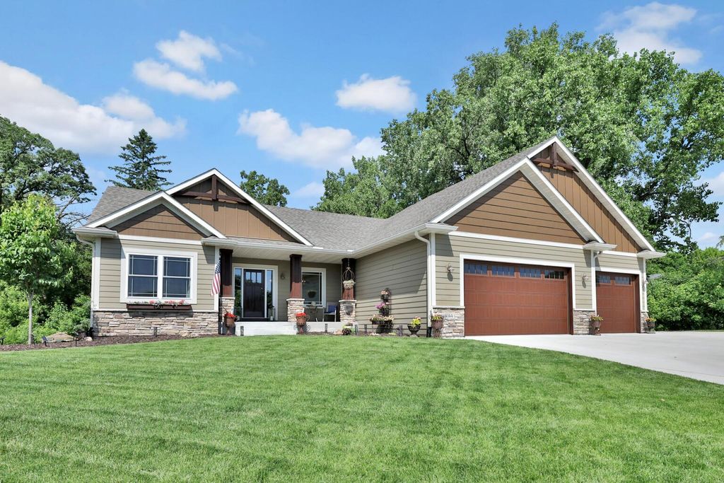 4144 Shady Oak Road S, Minnetonka, MN 55343