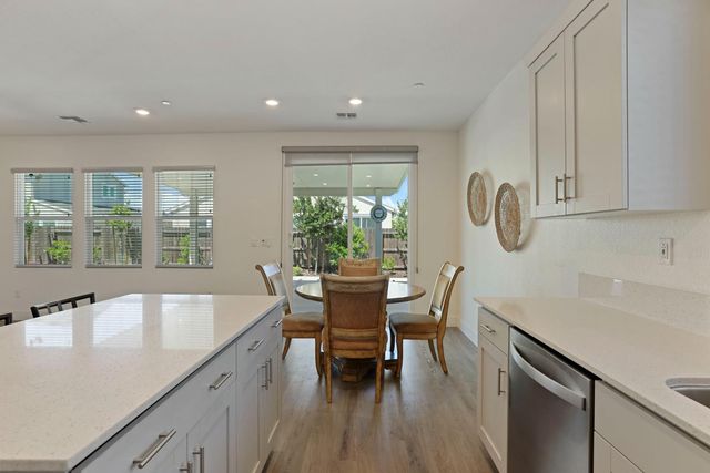 801 Talavera Cir, Lodi, CA 95242