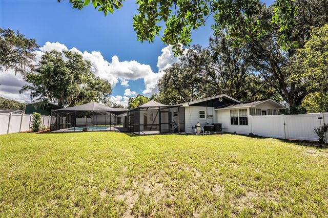 2217 WELLS ROAD, Auburndale, FL 33823