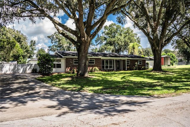 2217 WELLS ROAD, Auburndale, FL 33823
