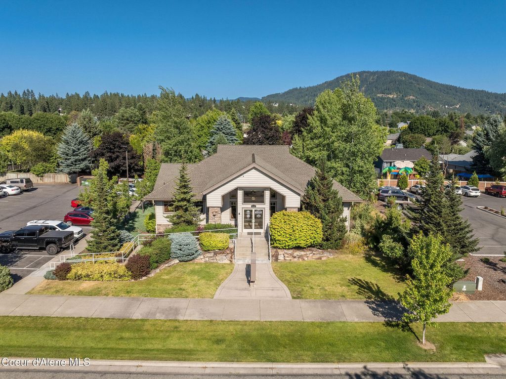 8152 N WAYNE DR, Hayden, ID 83835 photo 6