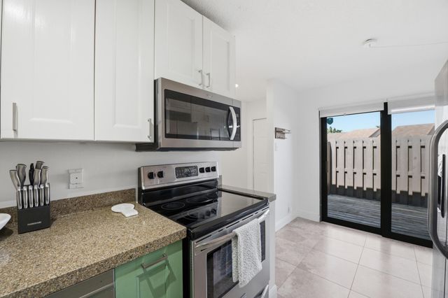 2075 SW 82nd Avenue 2075, Davie, FL 33324