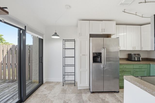 2075 SW 82nd Avenue 2075, Davie, FL 33324