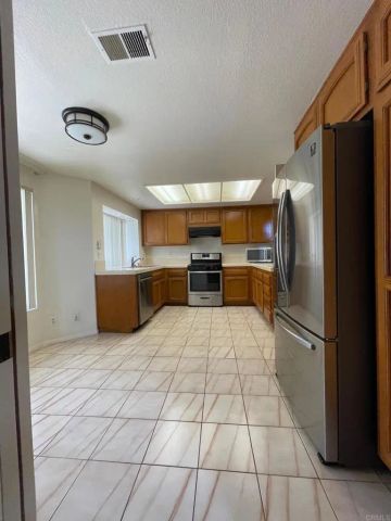15602 Via Marchena, San Diego, CA 92128