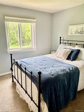 1209 Bay Ridge Drive, Highland, MI 48356
