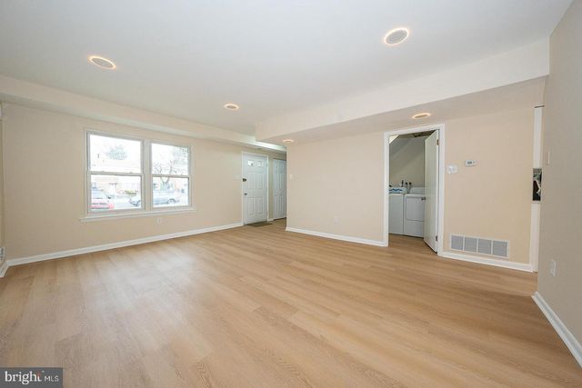 8212 CHELWYNDE AVE, Philadelphia, PA 19153