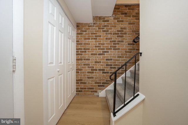 8212 CHELWYNDE AVE, Philadelphia, PA 19153