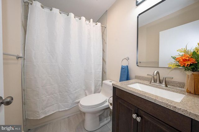 8212 CHELWYNDE AVE, Philadelphia, PA 19153