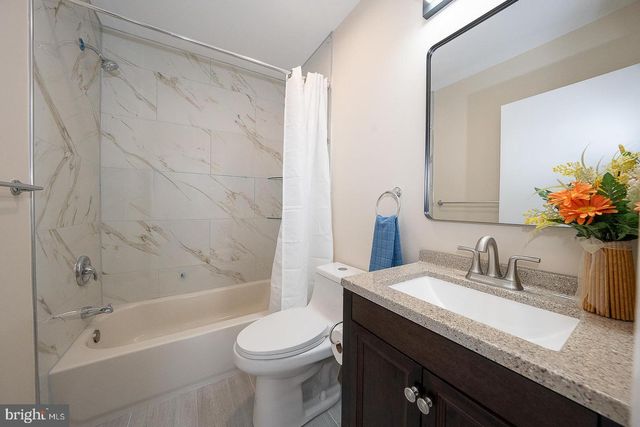 8212 CHELWYNDE AVE, Philadelphia, PA 19153