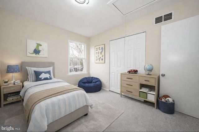 8212 CHELWYNDE AVE, Philadelphia, PA 19153