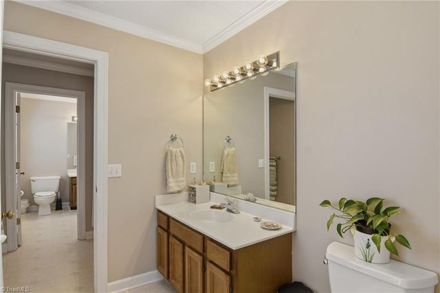 520 Barrett Road, Winston-salem, NC 27104