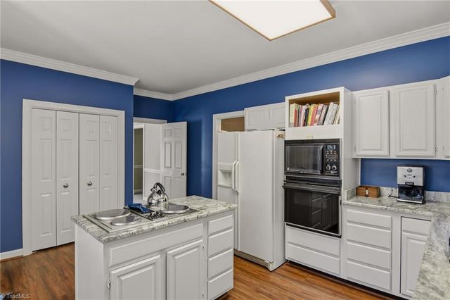 520 Barrett Road, Winston-salem, NC 27104