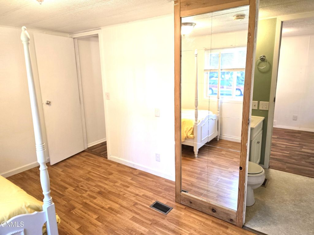 310 Buckingham Place, Bismarck, ND 58504 photo 30