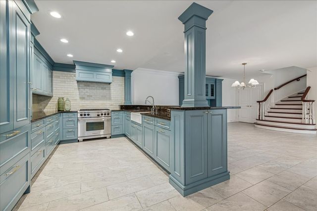 361 Ridge Road, Barrington Hills, IL 60010