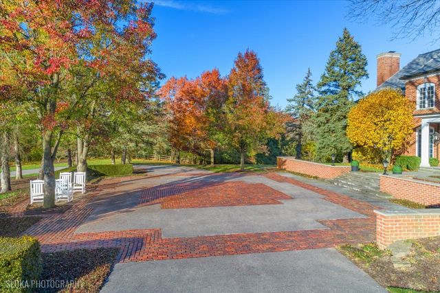 361 Ridge Road, Barrington Hills, IL 60010