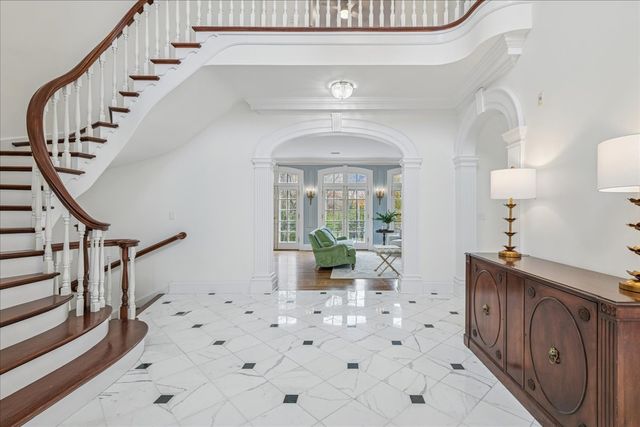 361 Ridge Road, Barrington Hills, IL 60010