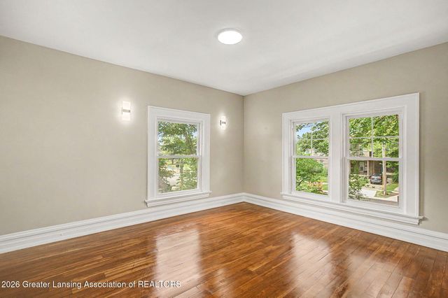 908 N Capitol Avenue, Lansing, MI 48906