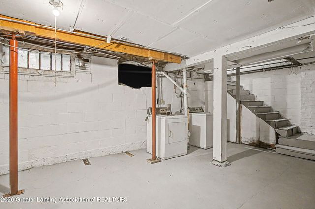 908 N Capitol Avenue, Lansing, MI 48906