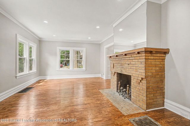908 N Capitol Avenue, Lansing, MI 48906
