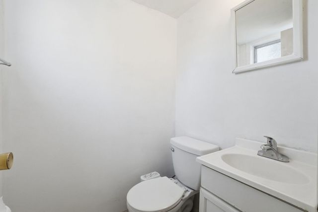 18W274 Kirkland Lane, Villa Park, IL 60181