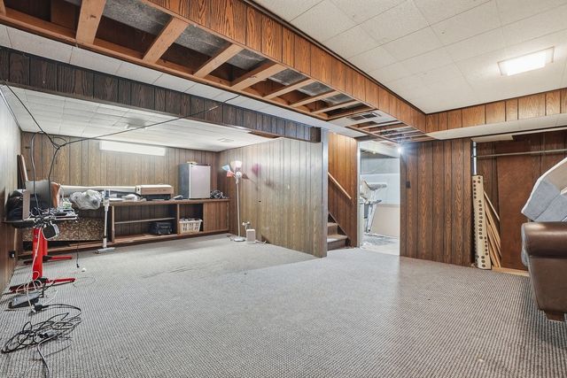 18W274 Kirkland Lane, Villa Park, IL 60181