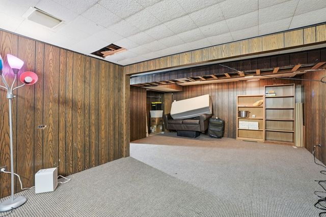 18W274 Kirkland Lane, Villa Park, IL 60181