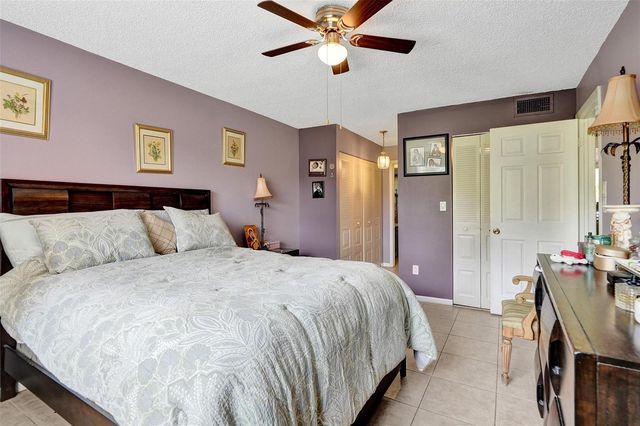 9821 Sunrise Lakes Boulevard 106, Sunrise, FL 33322
