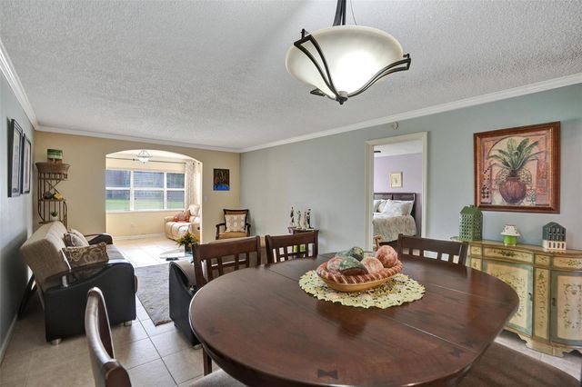 9821 Sunrise Lakes Boulevard 106, Sunrise, FL 33322