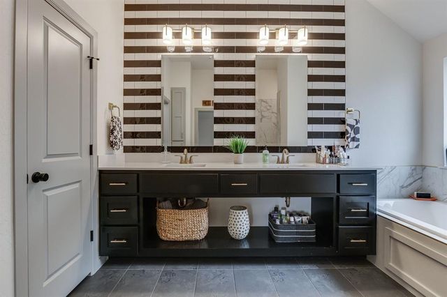 6617 NW 147th Street, Oklahoma City, OK 73142