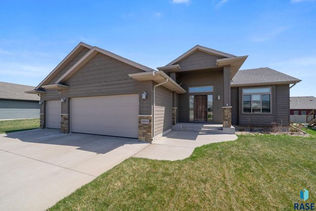 5504 S Solono Ave Avenue, Sioux Falls, SD 57108