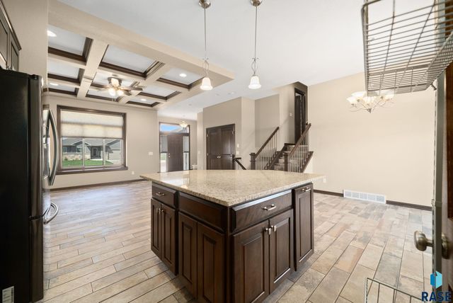 5504 S Solono Ave Avenue, Sioux Falls, SD 57108