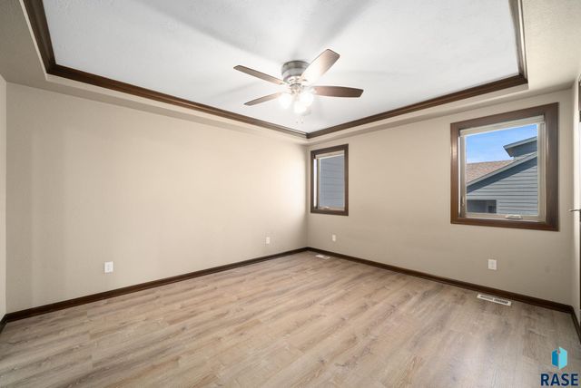 5504 S Solono Ave Avenue, Sioux Falls, SD 57108