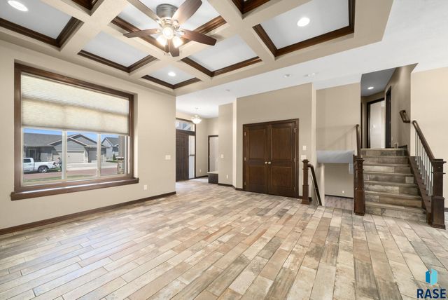 5504 S Solono Ave Avenue, Sioux Falls, SD 57108