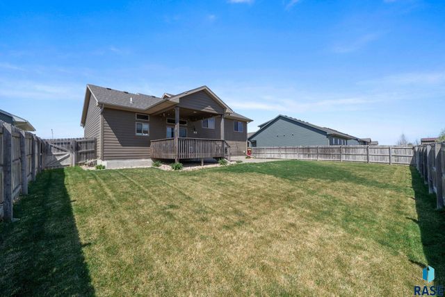 5504 S Solono Ave Avenue, Sioux Falls, SD 57108